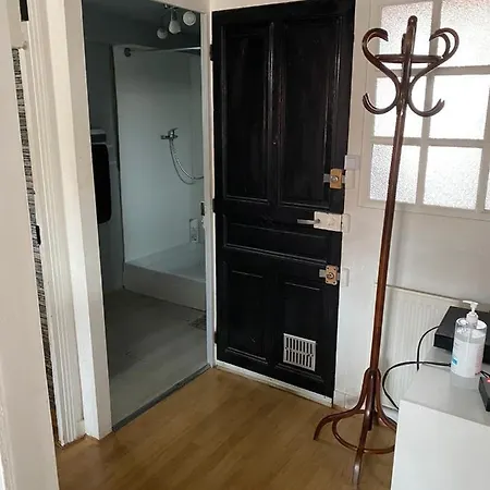Sous Les Toits Arverne Apartment *